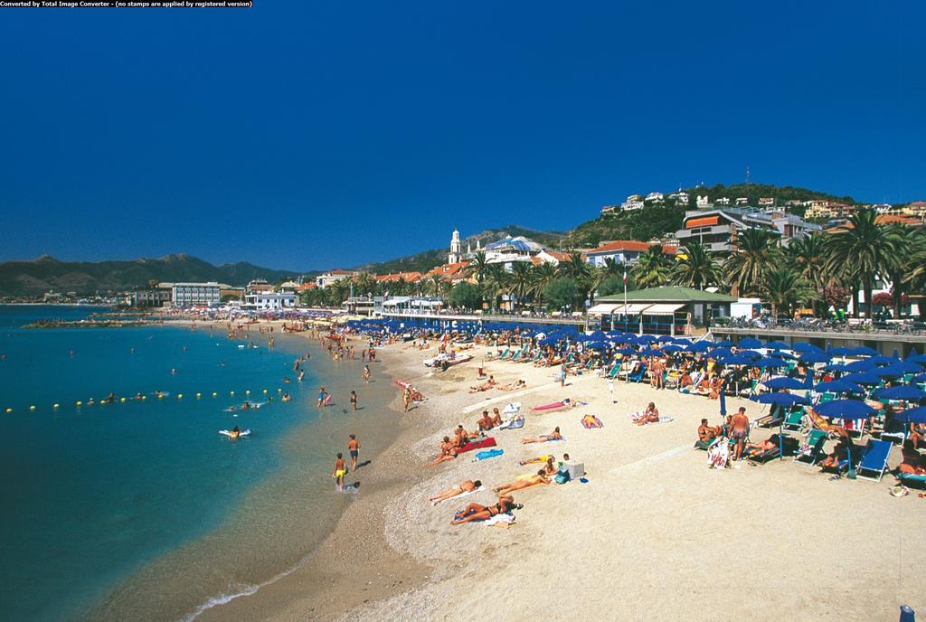 Hotel Casella Pietra Ligure Værelse billede